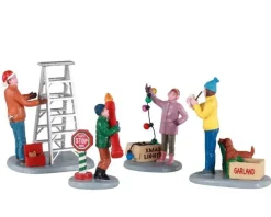 Lemax 12030 - Getting Ready To Decorate, Set Of 4 - Figurines