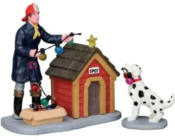 Lemax 52320 - Spot Helps Out, Set Of 2 - Christmas Figurines