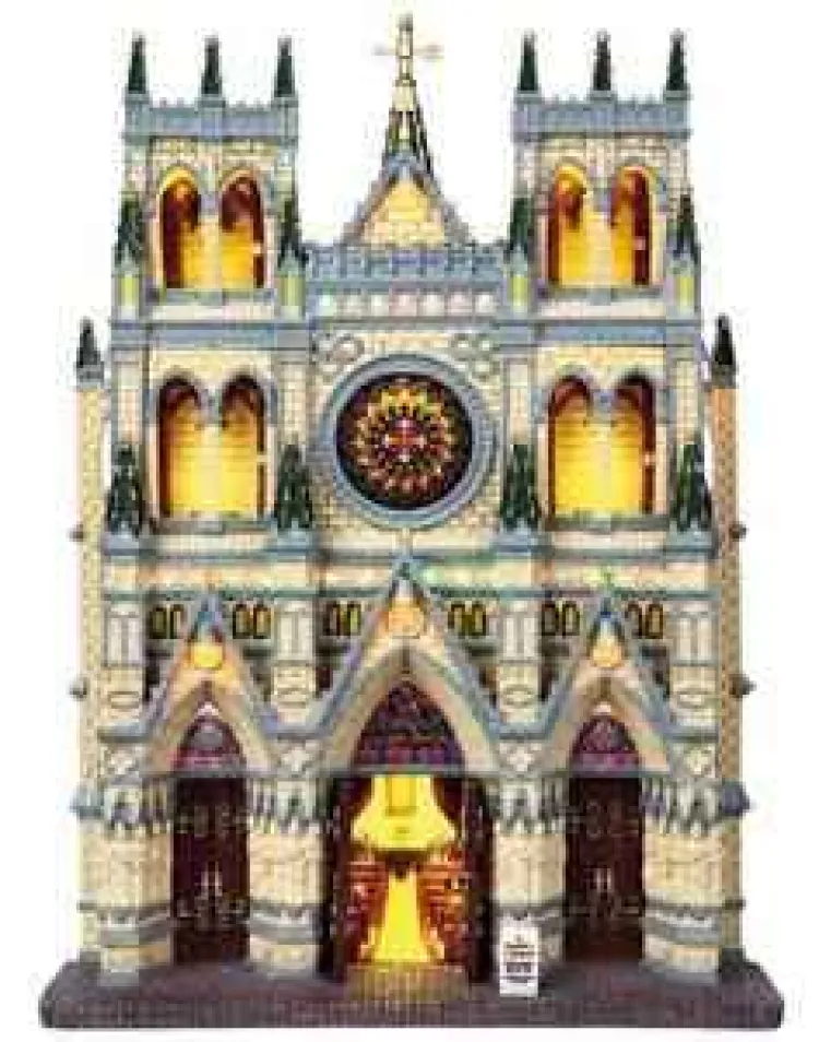 Lemax 95916 - St. Patrick's Cathedral, Battery-Operated (4.5V) - Christmas Village Facades